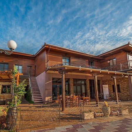 Polys Guest House Katachás 外观 照片