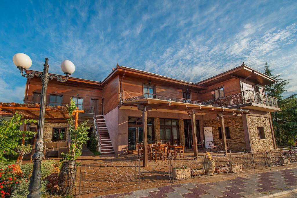 Polys Guest House Katachás 外观 照片